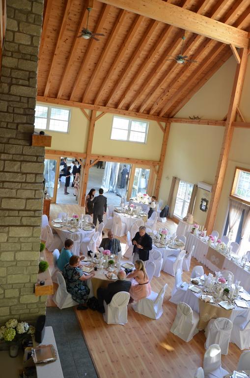 Timber House Lodge *